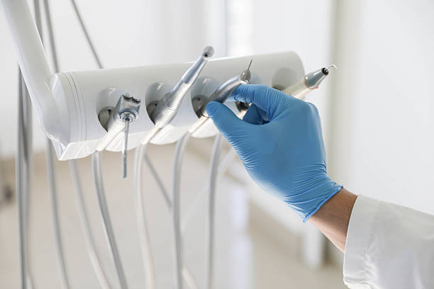 Professional Emergency Dentist technician working in Doraville, GA
